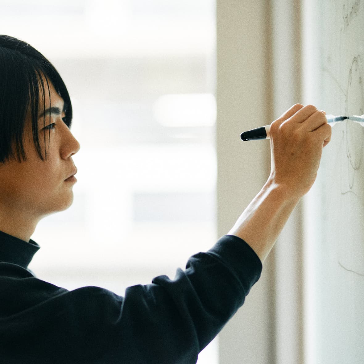 仕事を、遊ぼう。